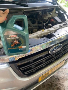 Dầu nhớt cho xe Ford Transit và những điều bạn nên biết